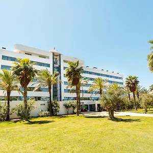 Pacha مدينة إيبيزا